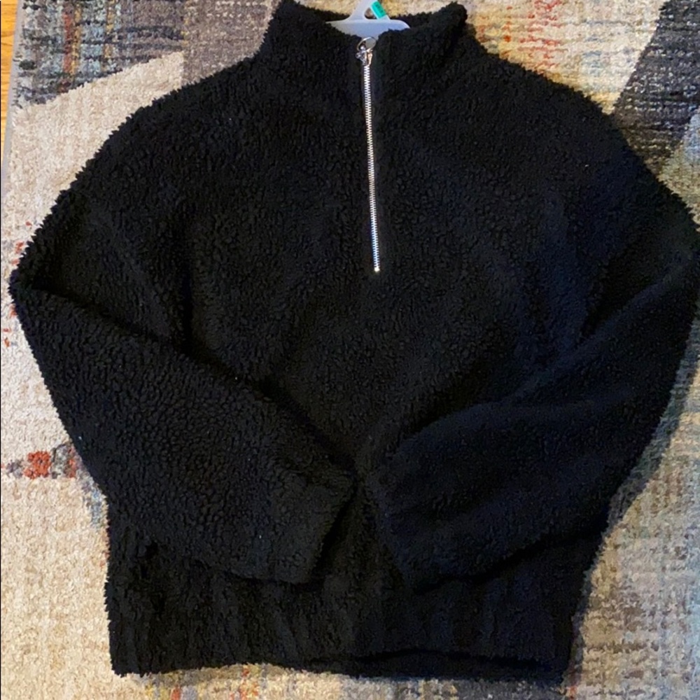 Very Comfy Black Pullover